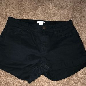 H&M black shorts